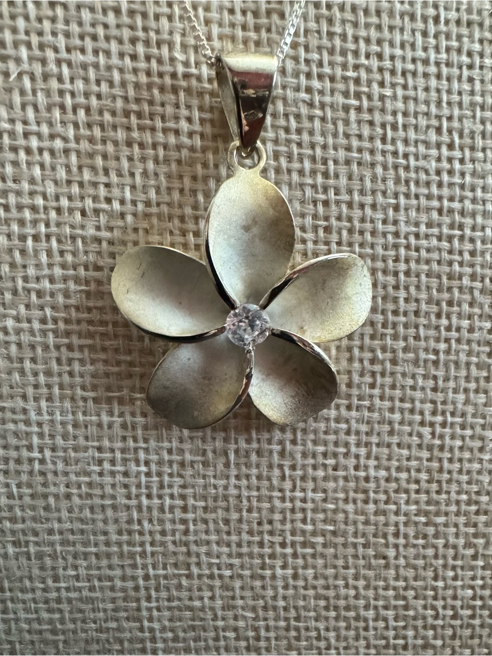 Petal Perfect!  .925 Silver Flower Pendant w/chain Necklace w/Center CZ Stone